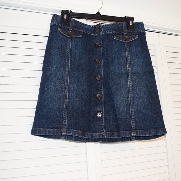 Ann Taylor Dresses & Skirts - Ann Taylor petite 8